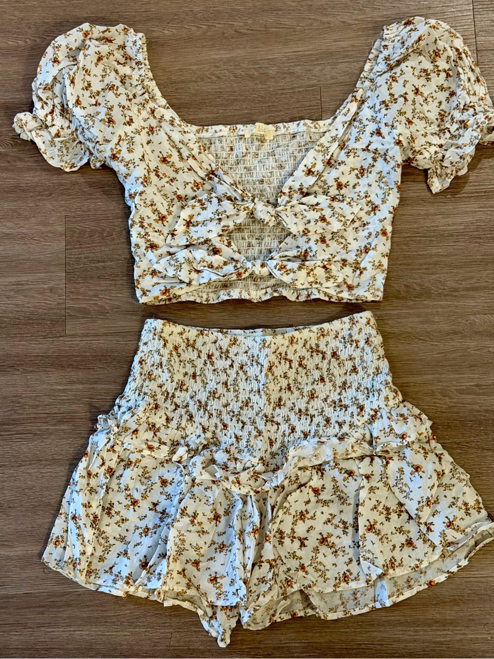 Floral Two-Piece Crop Top & Skirt Set - Cream with Rust Floral Size S